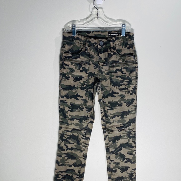BLANK NYC**Camouflage Denim Pants**Size 24 $118 - Picture 7 of 7